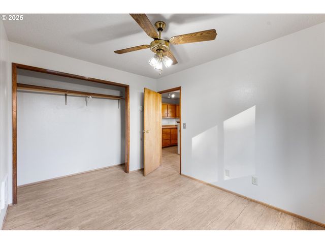 3004 OAK St, Longview, WA 98632