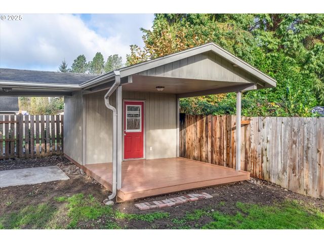 3004 OAK St, Longview, WA 98632