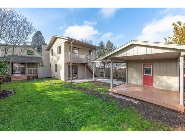 3004 OAK St, Longview, WA 98632