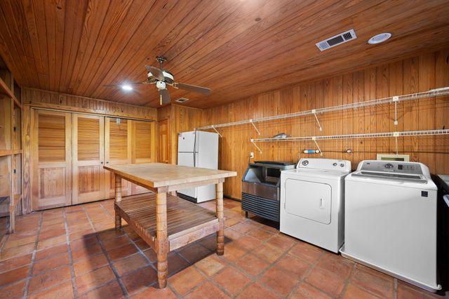 21106 Lakeshore DR, Lago Vista, TX 78645