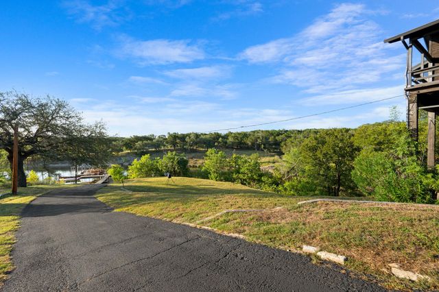 21106 Lakeshore DR, Lago Vista, TX 78645