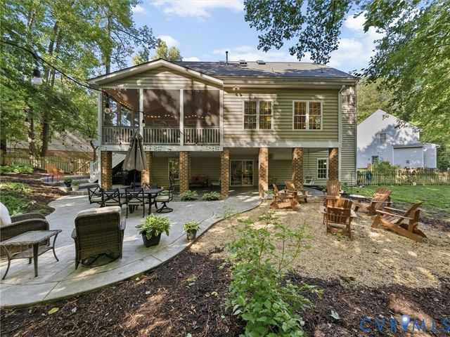 5431 Lemoore Dr, Glen Allen, VA 23059