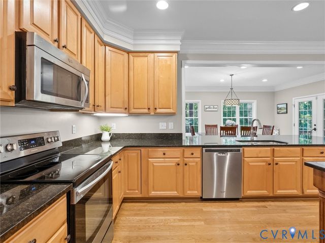 5431 Lemoore Dr, Glen Allen, VA 23059