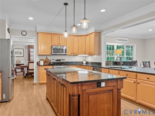 5431 Lemoore Dr, Glen Allen, VA 23059