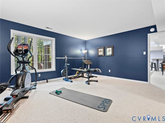 5431 Lemoore Dr, Glen Allen, VA 23059