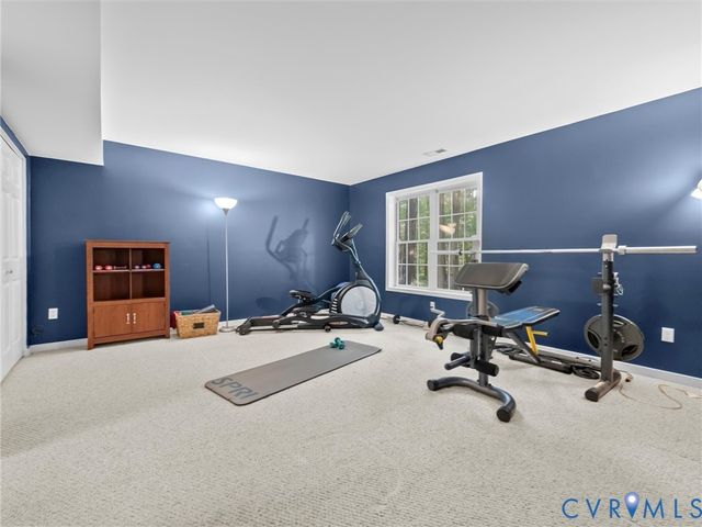 5431 Lemoore Dr, Glen Allen, VA 23059