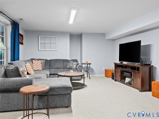 5431 Lemoore Dr, Glen Allen, VA 23059
