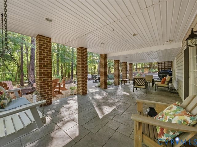 5431 Lemoore Dr, Glen Allen, VA 23059