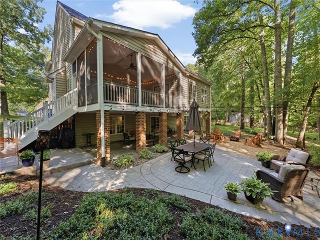 5431 Lemoore Dr, Glen Allen, VA 23059