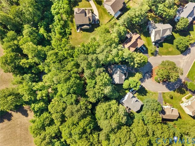 5431 Lemoore Dr, Glen Allen, VA 23059