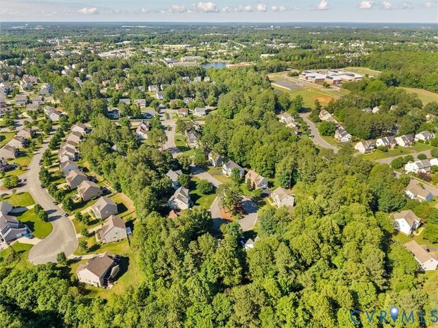 5431 Lemoore Dr, Glen Allen, VA 23059