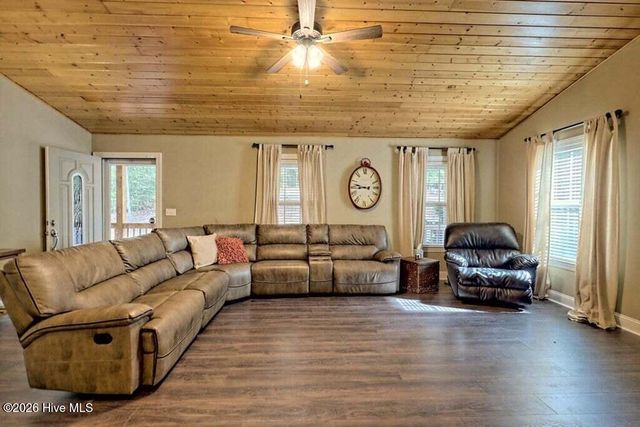 55 Rolling Oaks Road, Murphy, NC 28906