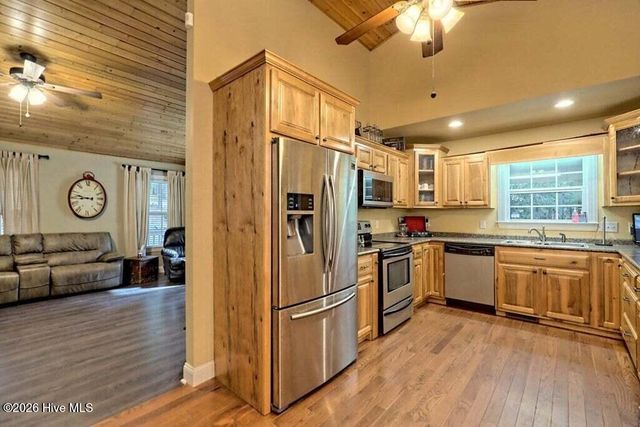 55 Rolling Oaks Road, Murphy, NC 28906