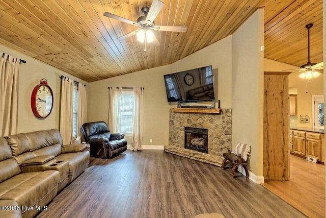 55 Rolling Oaks Road, Murphy, NC 28906
