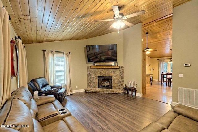 55 Rolling Oaks Road, Murphy, NC 28906