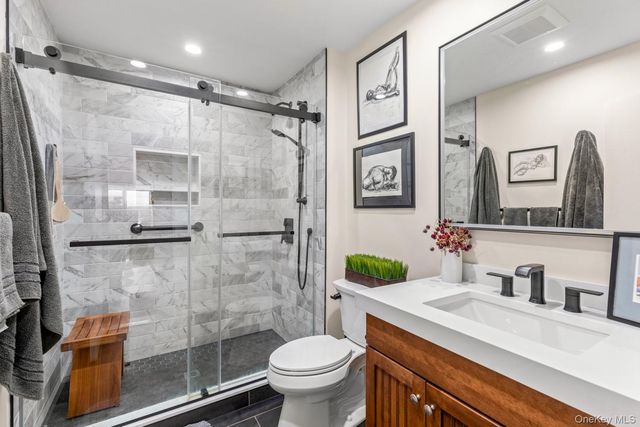 6 Lady Janes Way, Northport, NY 11768