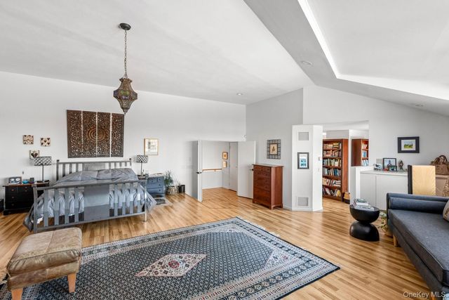 6 Lady Janes Way, Northport, NY 11768