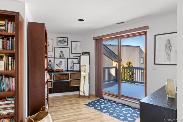 6 Lady Janes Way, Northport, NY 11768