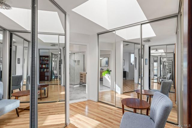 6 Lady Janes Way, Northport, NY 11768