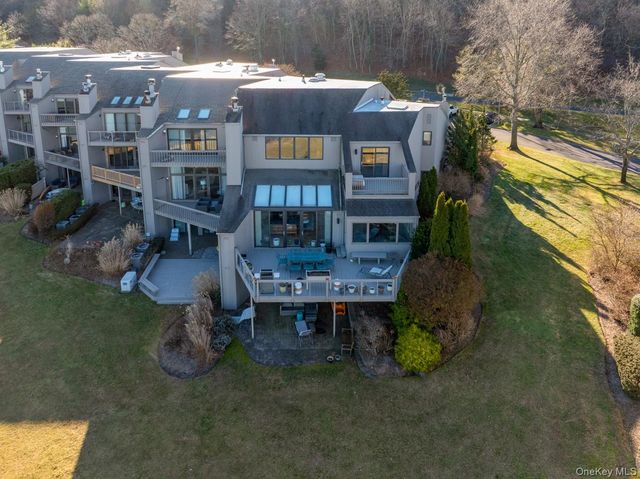 6 Lady Janes Way, Northport, NY 11768