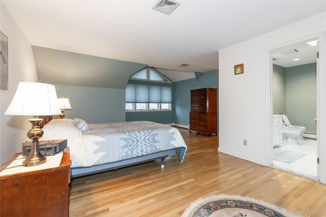 1 The Brae, Woodbury, NY 11797