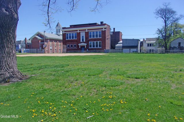 1337 2nd Avenue, Watervliet, NY 12189