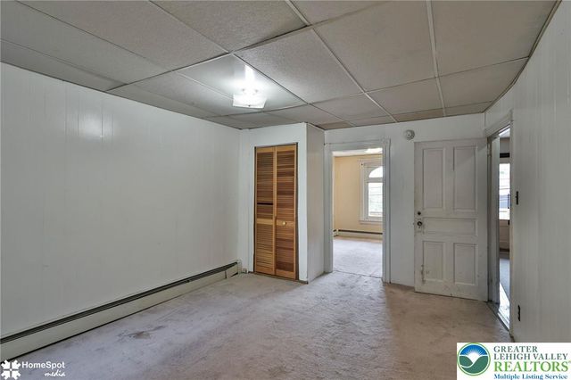 560 Hillside Avenue, Bethlehem City, PA 18015