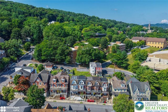 560 Hillside Avenue, Bethlehem City, PA 18015