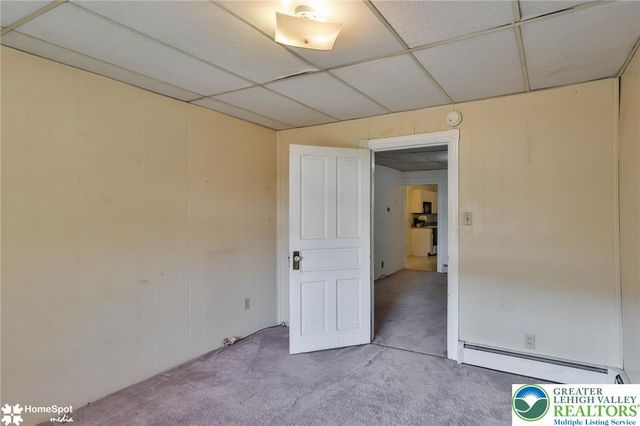 560 Hillside Avenue, Bethlehem City, PA 18015