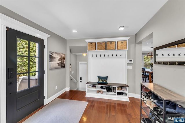 11 Amelia Drive, Old Tappan, NJ 07675