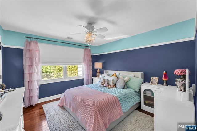11 Amelia Drive, Old Tappan, NJ 07675