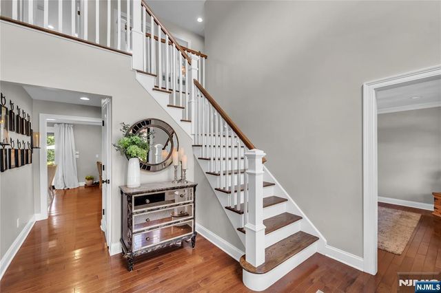 11 Amelia Drive, Old Tappan, NJ 07675
