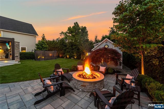 11 Amelia Drive, Old Tappan, NJ 07675