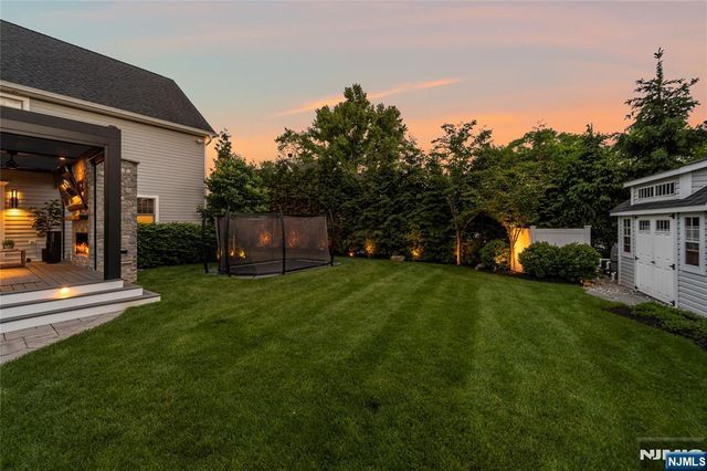 11 Amelia Drive, Old Tappan, NJ 07675