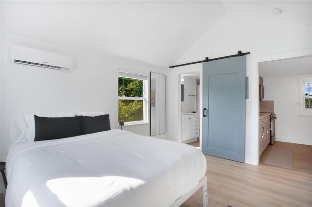 1205 HIGHLAND STREET S, St Petersburg, FL 33701