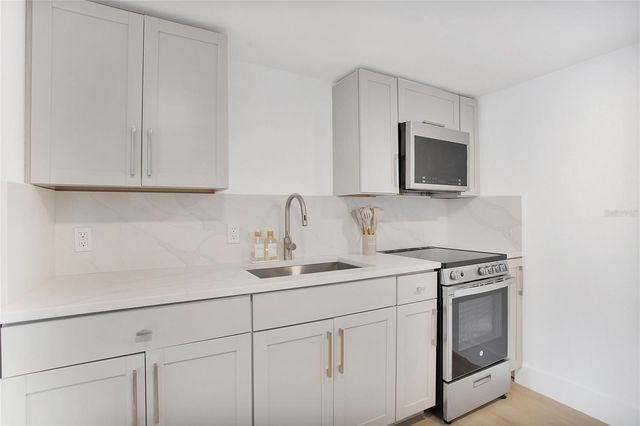 1205 HIGHLAND STREET S, St Petersburg, FL 33701