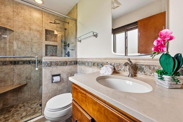 8480 Indian Creek PARKWAY, Fox Point, WI 53217
