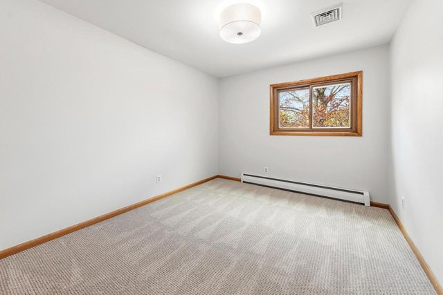 8480 Indian Creek PARKWAY, Fox Point, WI 53217