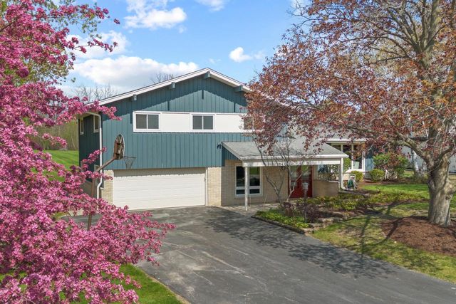 8480 Indian Creek PARKWAY, Fox Point, WI 53217