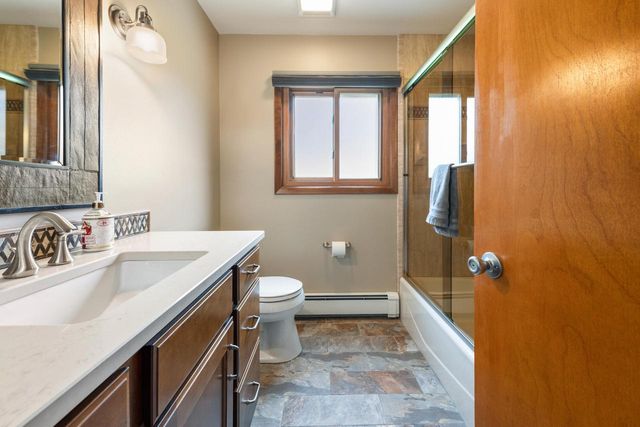 8480 Indian Creek PARKWAY, Fox Point, WI 53217