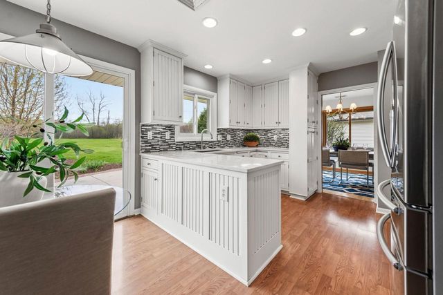 8480 Indian Creek PARKWAY, Fox Point, WI 53217