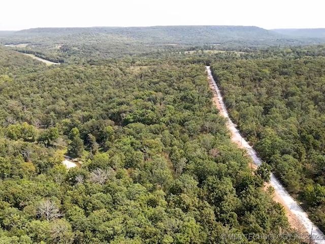 20510 S Chicken Creek Road, Cookson, OK 74427