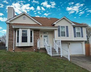 813 Rocky Mountain Pkwy, Antioch, TN 37013
