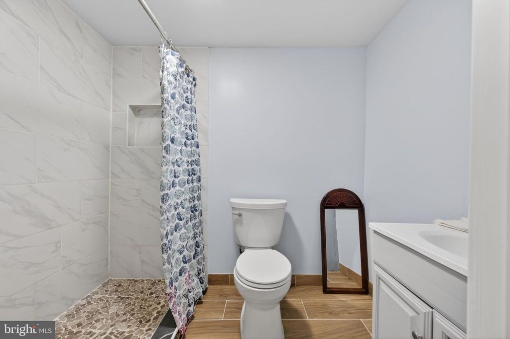 Image 26 of property listing at 5809 PARK RD, Baltimore, MD 21225