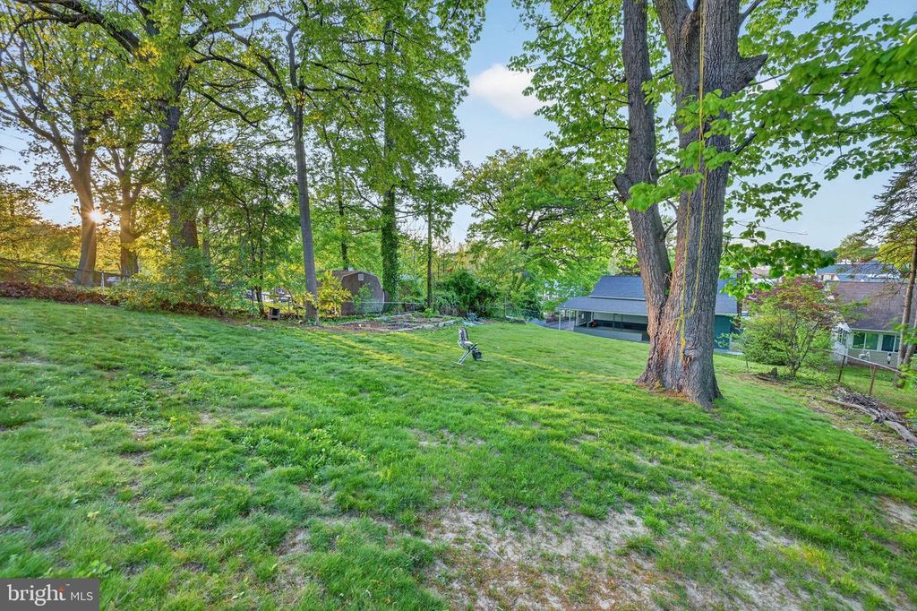 Image 44 of property listing at 5809 PARK RD, Baltimore, MD 21225