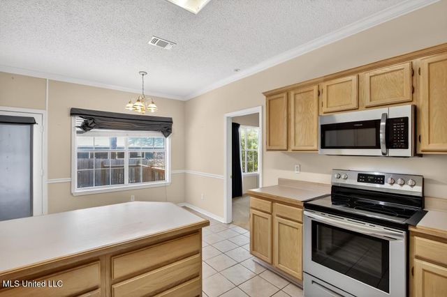 883 Alawai Avenue, Diamondhead, MS 39525