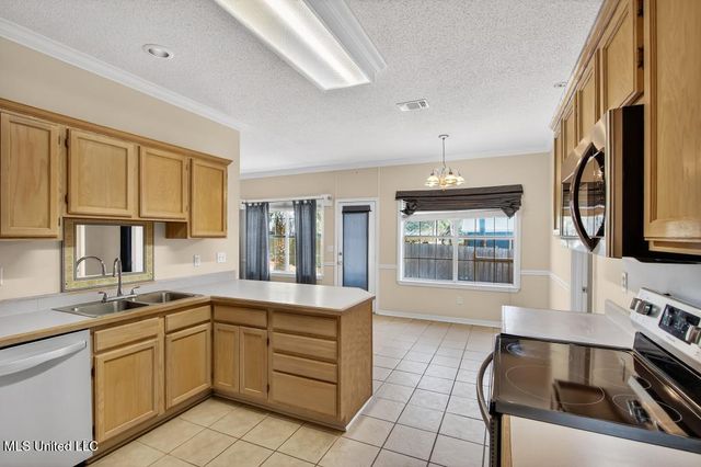 883 Alawai Avenue, Diamondhead, MS 39525