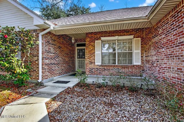 883 Alawai Avenue, Diamondhead, MS 39525