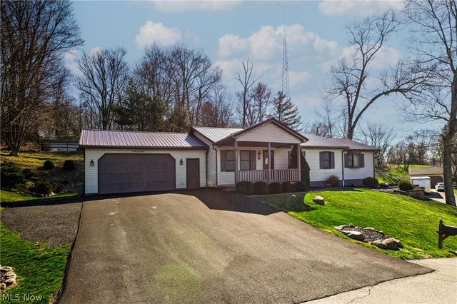 616 N James Street, East Palestine, OH 44413