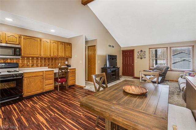 616 N James Street, East Palestine, OH 44413